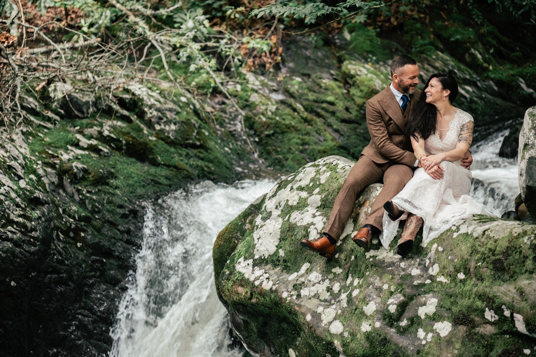 waterfall elopement in gatlinburg tn