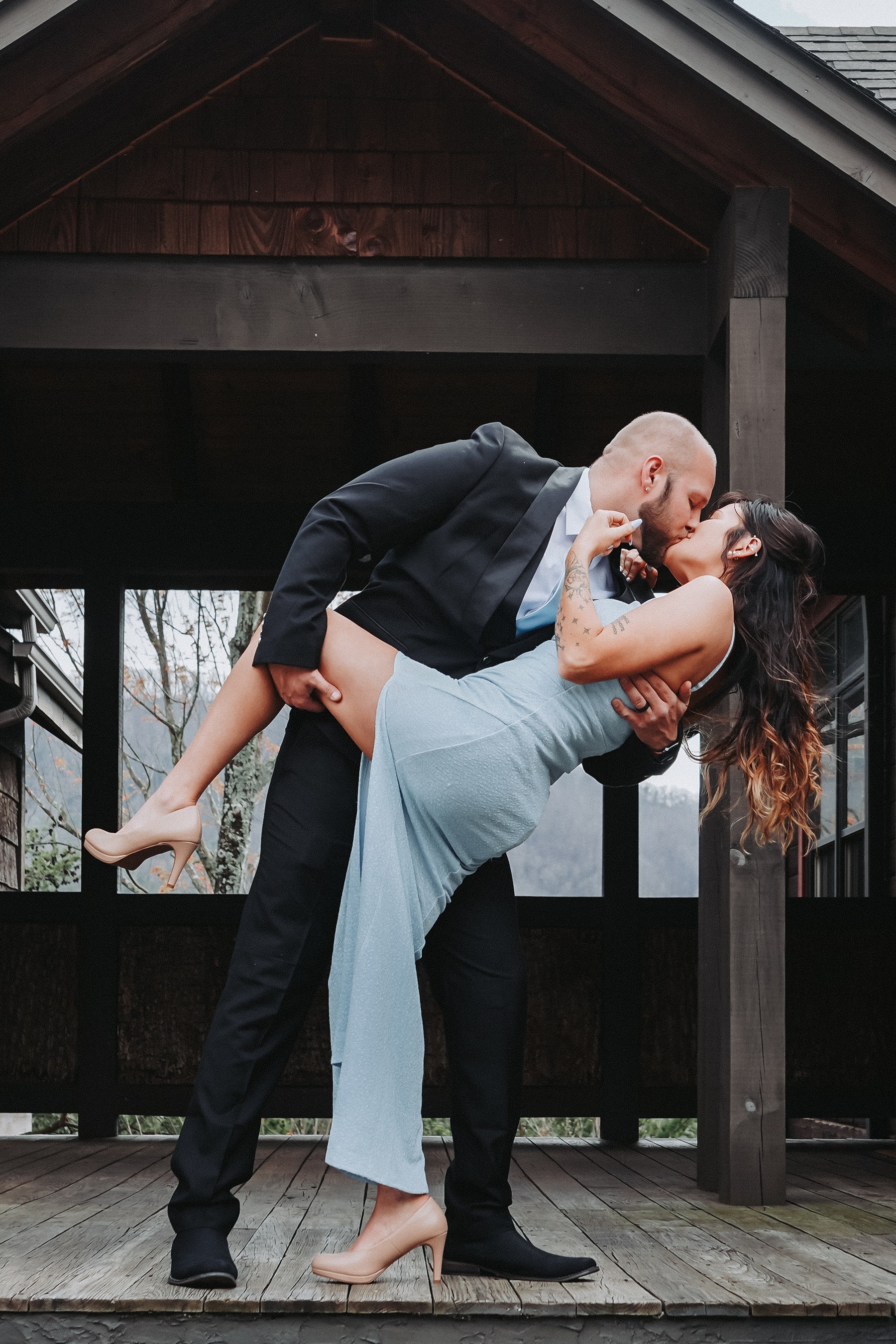 gatlinburg cabin wedding